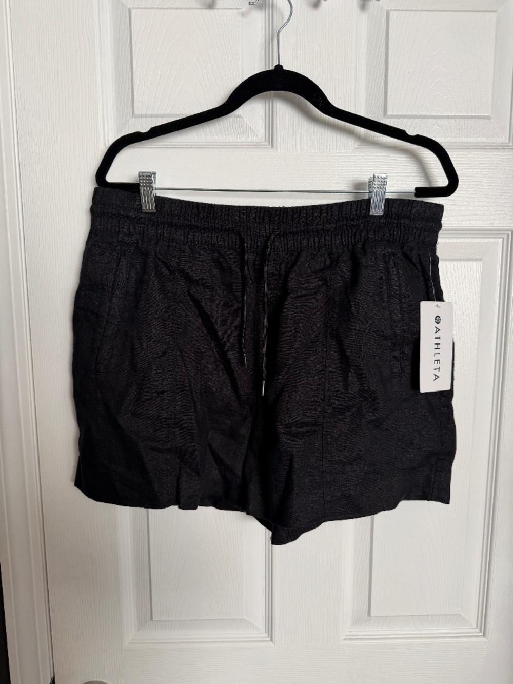 Athleta Retreat Linen Short — Black — Size L — NWT